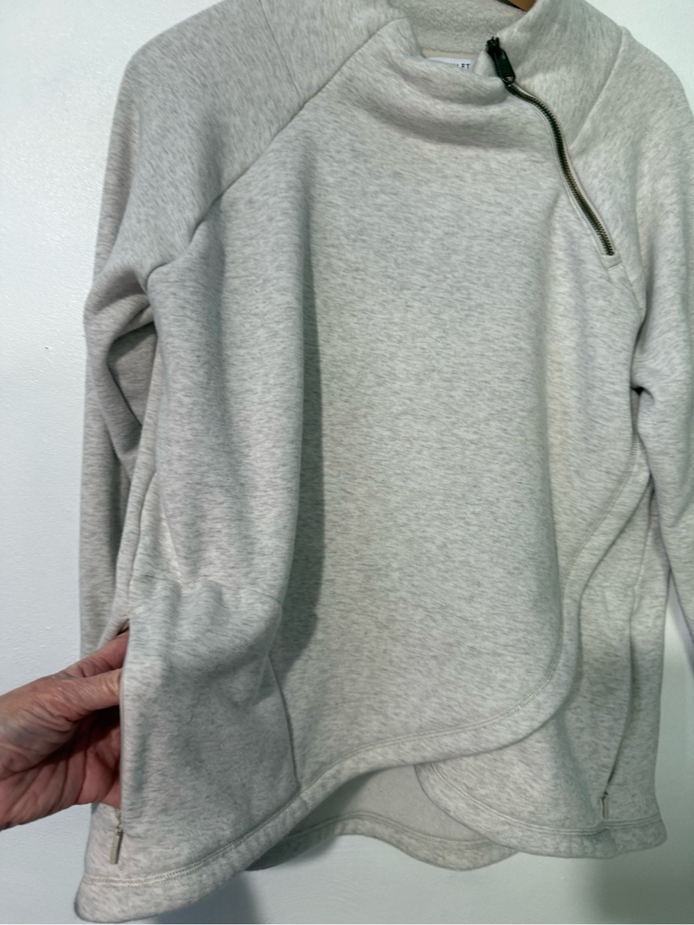 Athleta Cozy Karma Asymmetrical Pullover Fleece Large - Picture 5 of 12